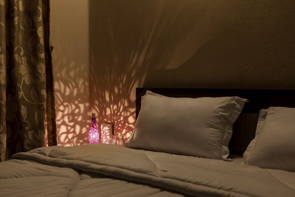 Simi International - The Imperial Guest House 14/20
