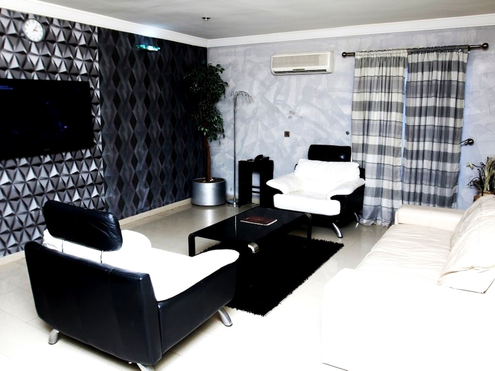 Jonaith Hotels & Suites 19/29