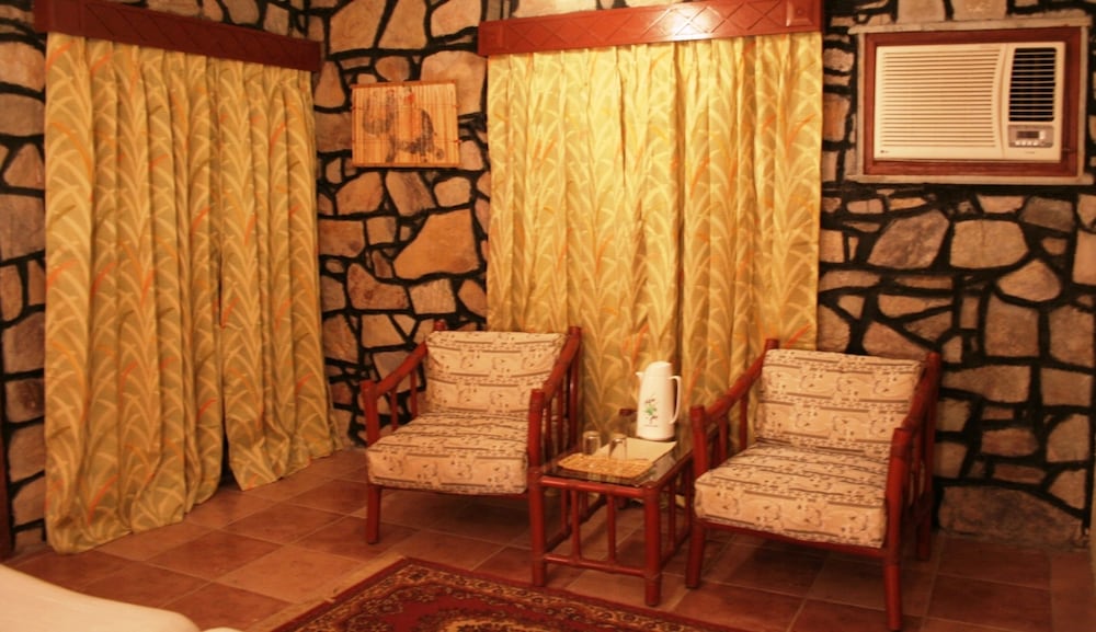 TIGER MOON RESORT 34/60
