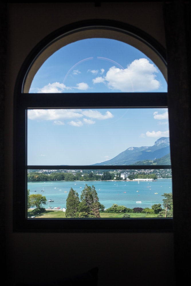 Hotel Le Pelican 52/60