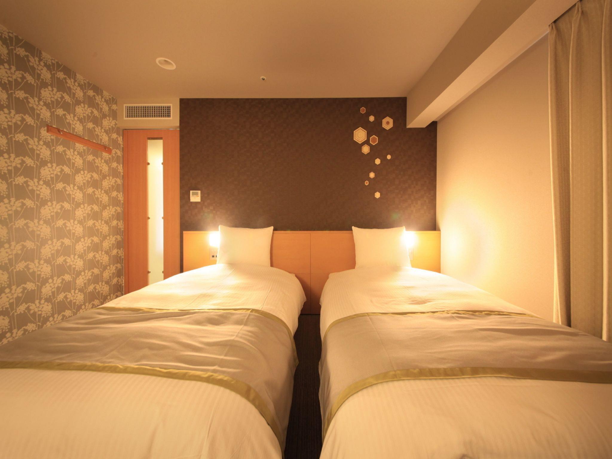 Semi Room, 2 Semi Double Beds, Smoking