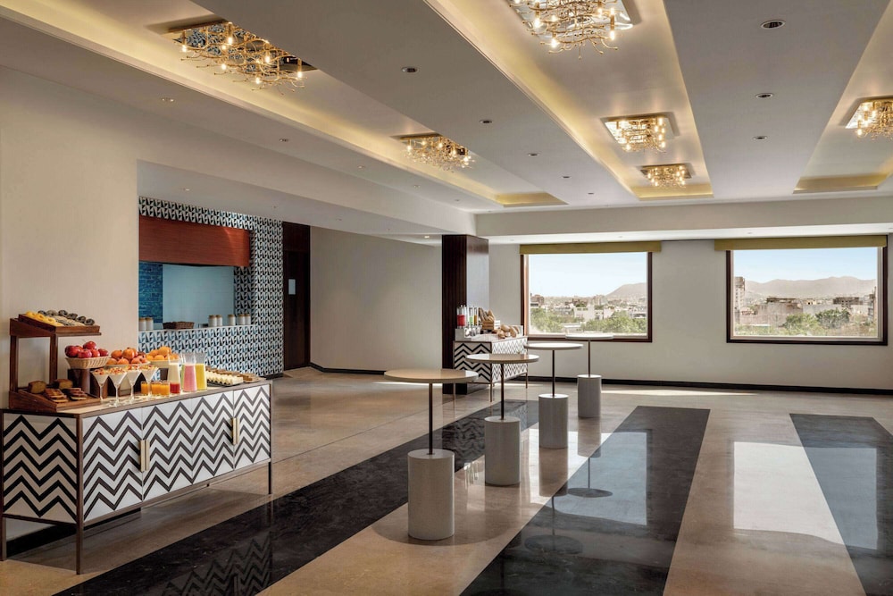 Ramada Encore by Wyndham Udaipur Roopnagar 18/31