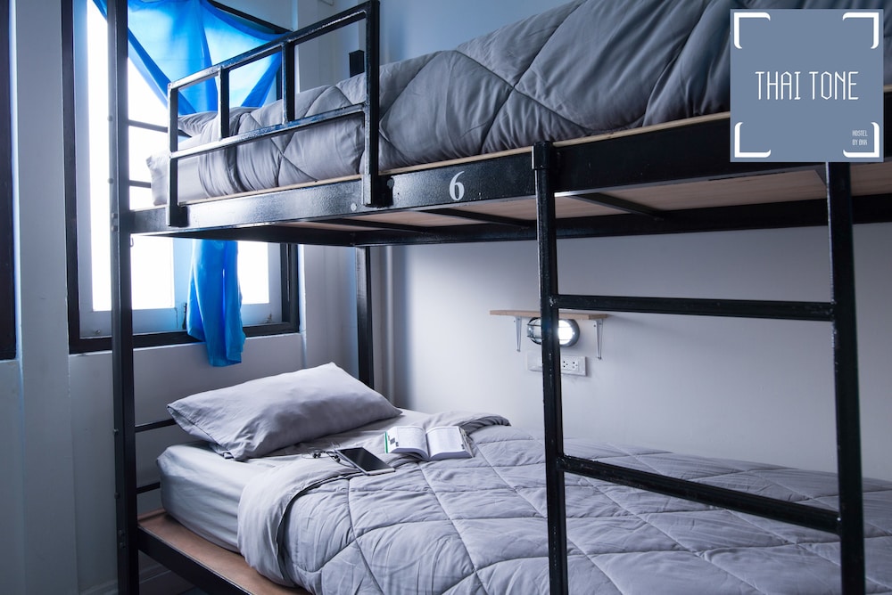Zee Thai Hostel (Thaitone Hostel) 16/69