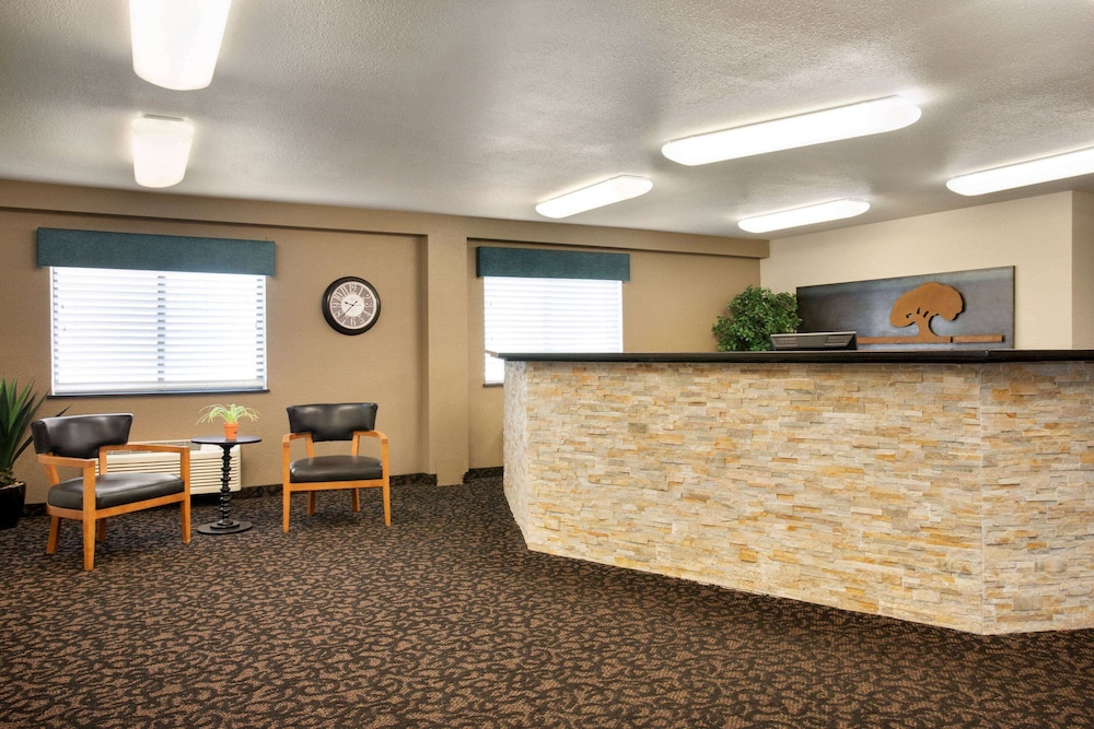Travelodge by Wyndham Dexter 4/38