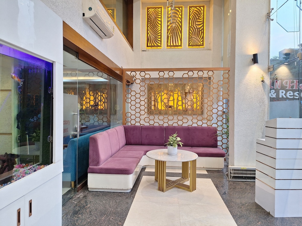LN Hotels and Resorts 35/48