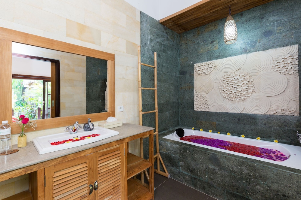 Meruhdani Boutique Hotel Ubud 10/72