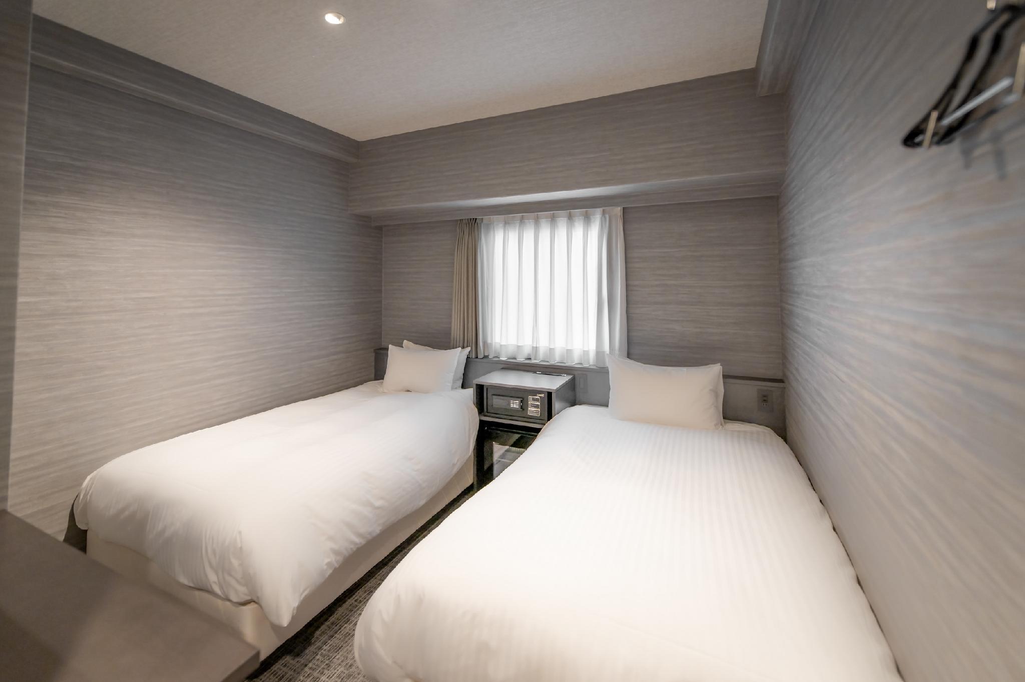 Cozy, Semi Room, 2 Semi Double Beds
