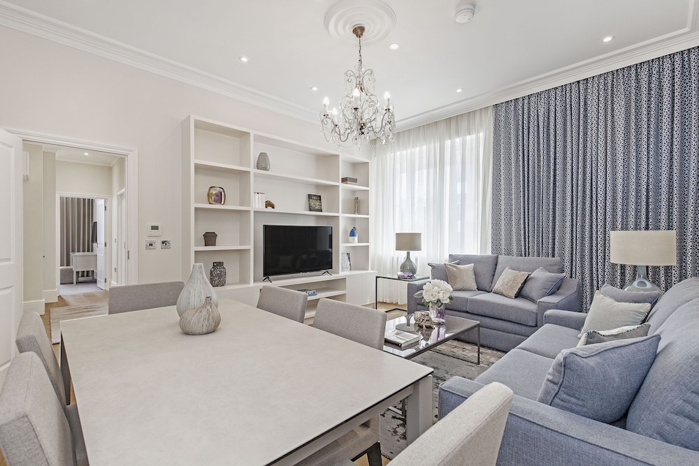 Chesham Court 28/50