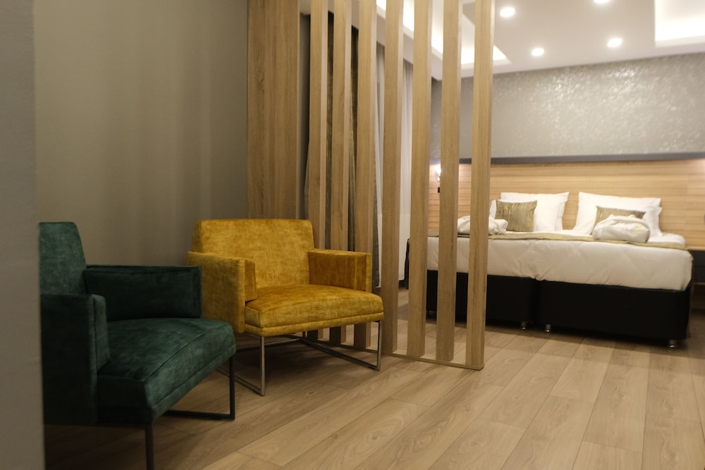 Cag Hotel 34/49