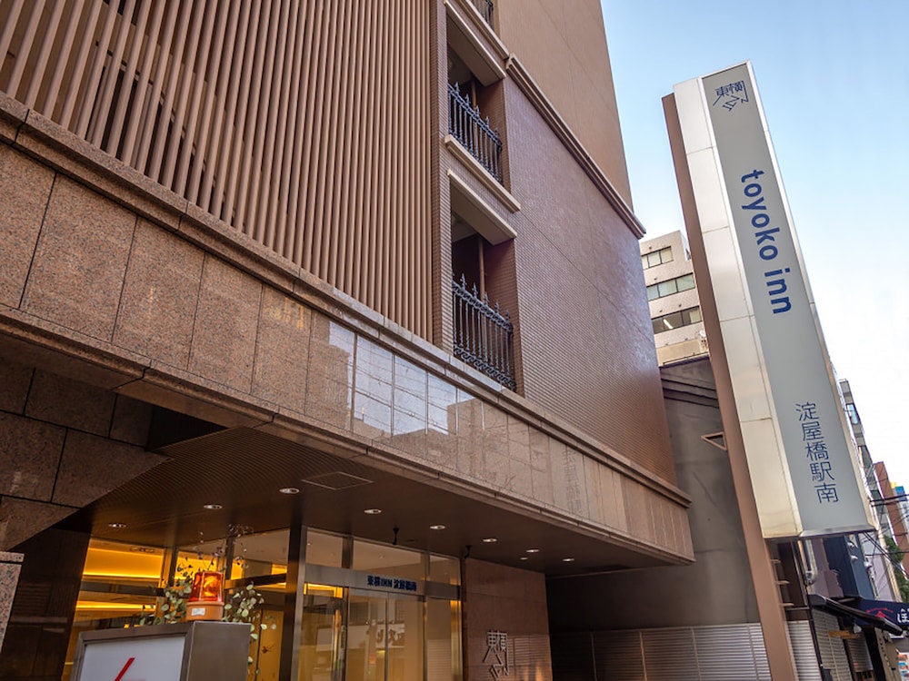 Toyoko Inn Yodoyabashi Eki Minami 8/64