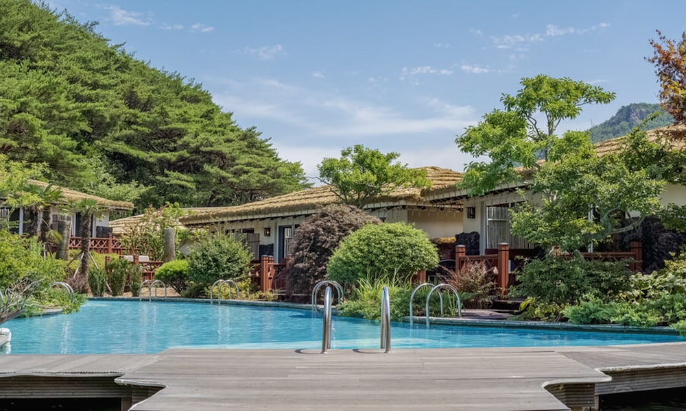 Hansan Marina Hotel Resort 58/63