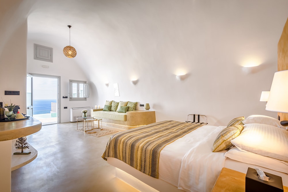 CAVE, SUPERIOR, SUITE, SEA VIEW, PRIVATE POOL