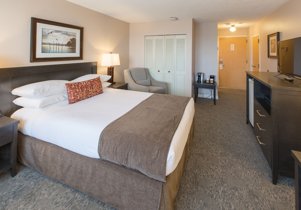 Embassy Inn 15/46