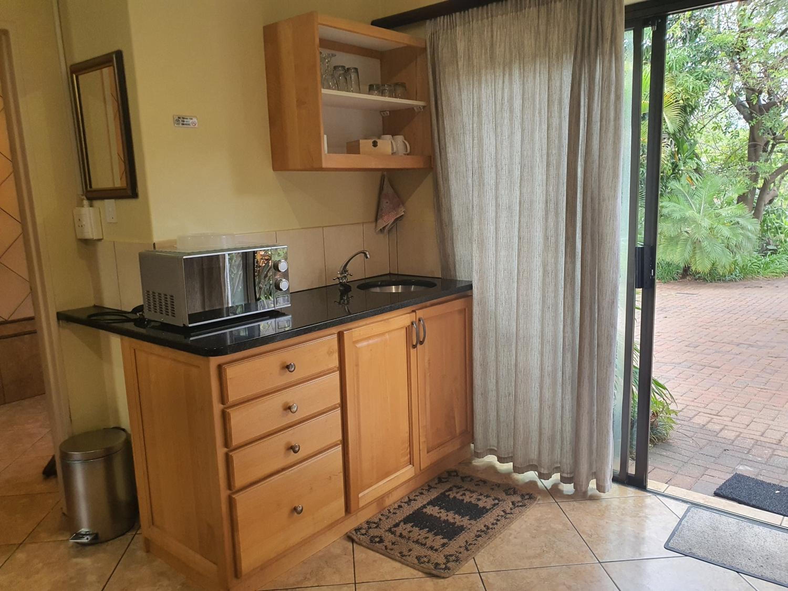 Selati 103 Guest Cottages 3/26