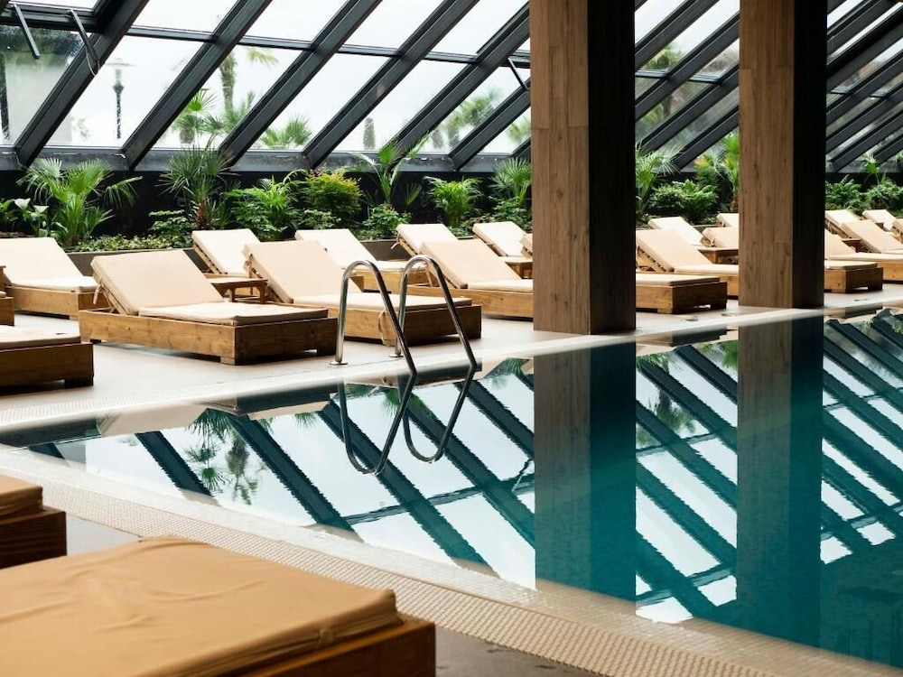 Select Hill Resort 11/21