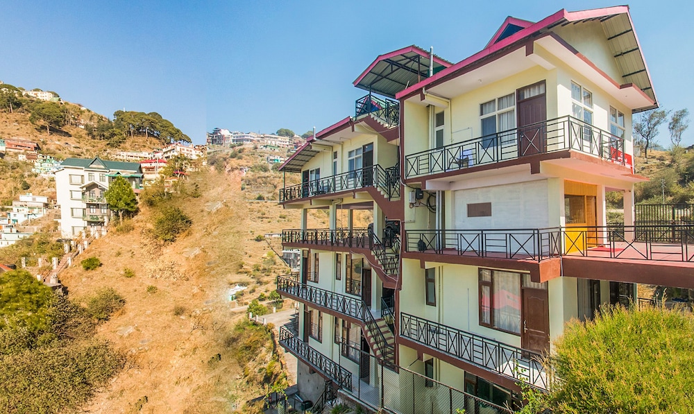 Royal Suites Kasauli 3/50