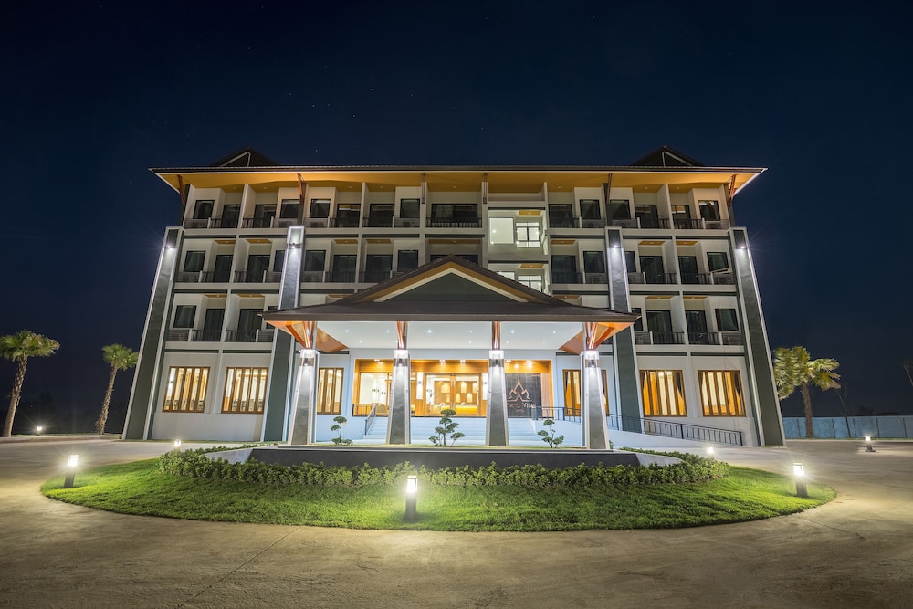 Sann View Hotel 1/26