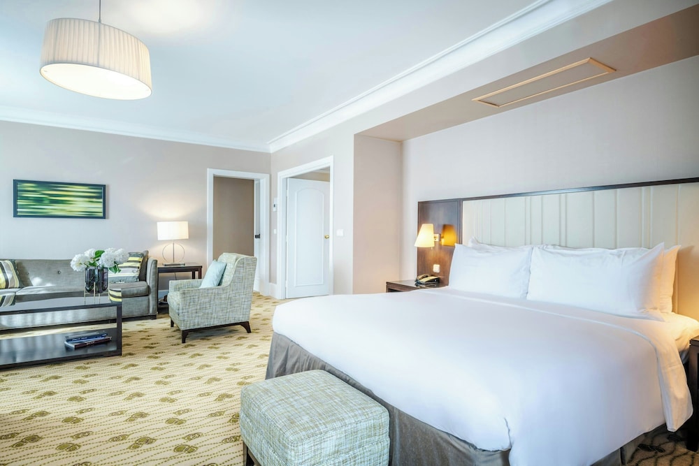 Presidential, Suite, King Bed, Sofa