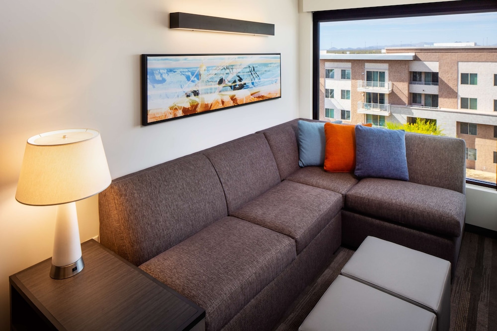 Hyatt House North Scottsdale 24/41