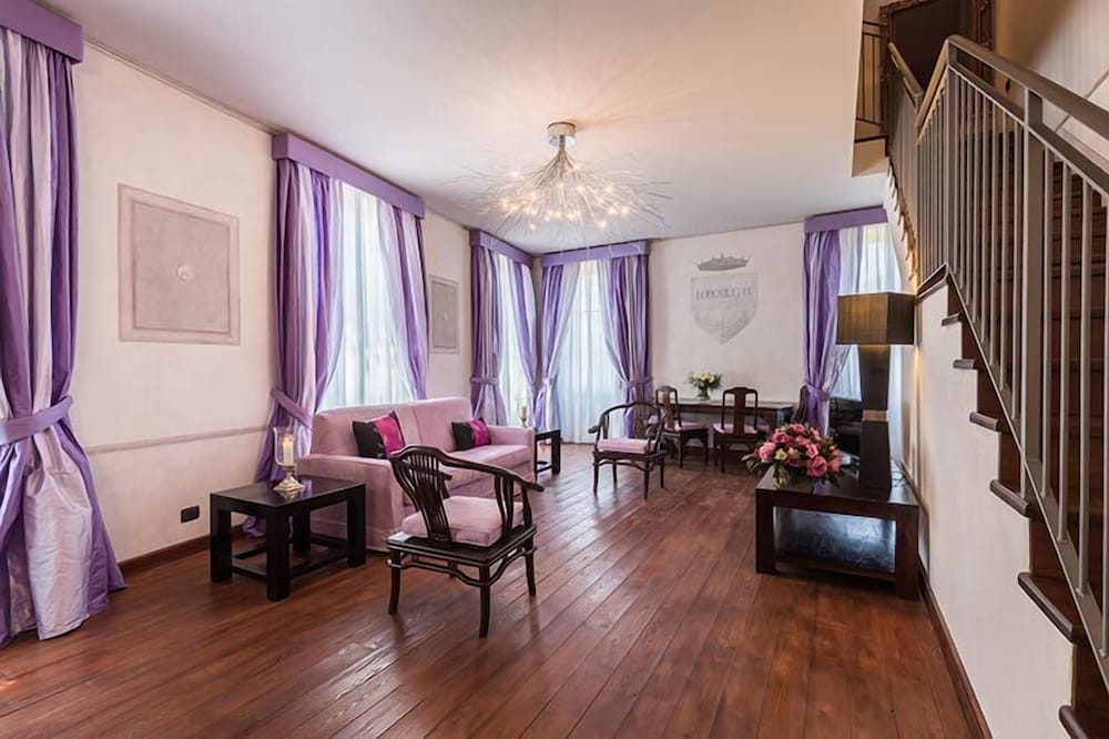 Castello Di Pontebosio Luxury Resort 29/50