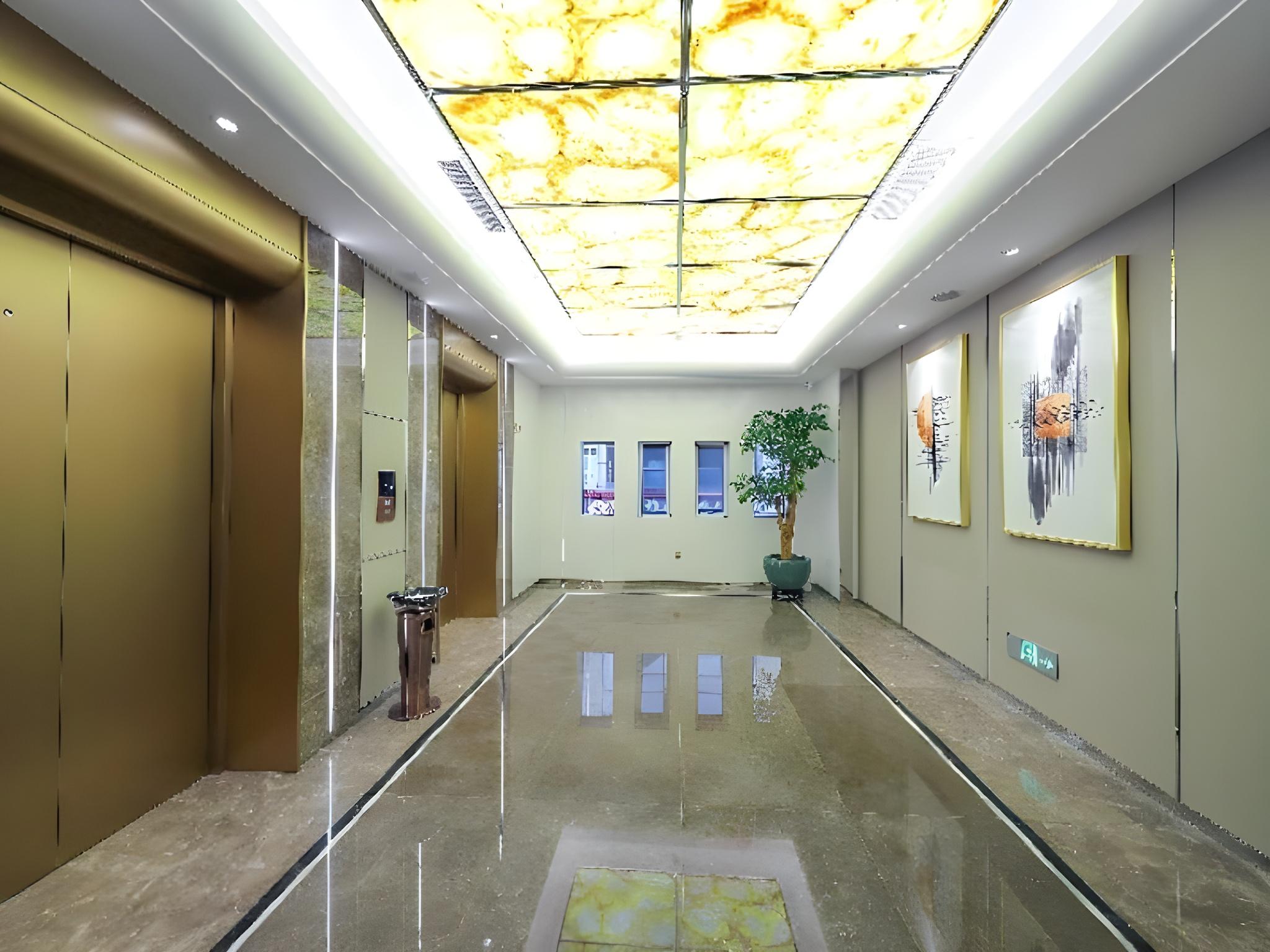 Lobby at GYA Jiangsu ProvinceYancheng City  Oubao Liya Life Plaza Hotel, YANCHENG