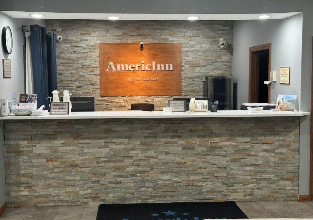AmericInn by Wyndham Galesburg 5/59