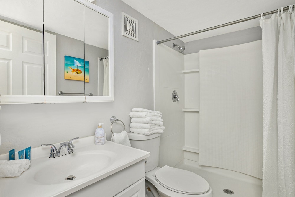 Latitude 26 Waterfront Resort & Marina 65/66