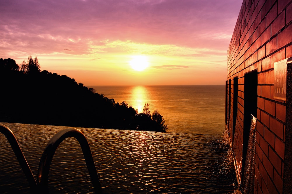 Ayara Kamala Resort Spa 75/77