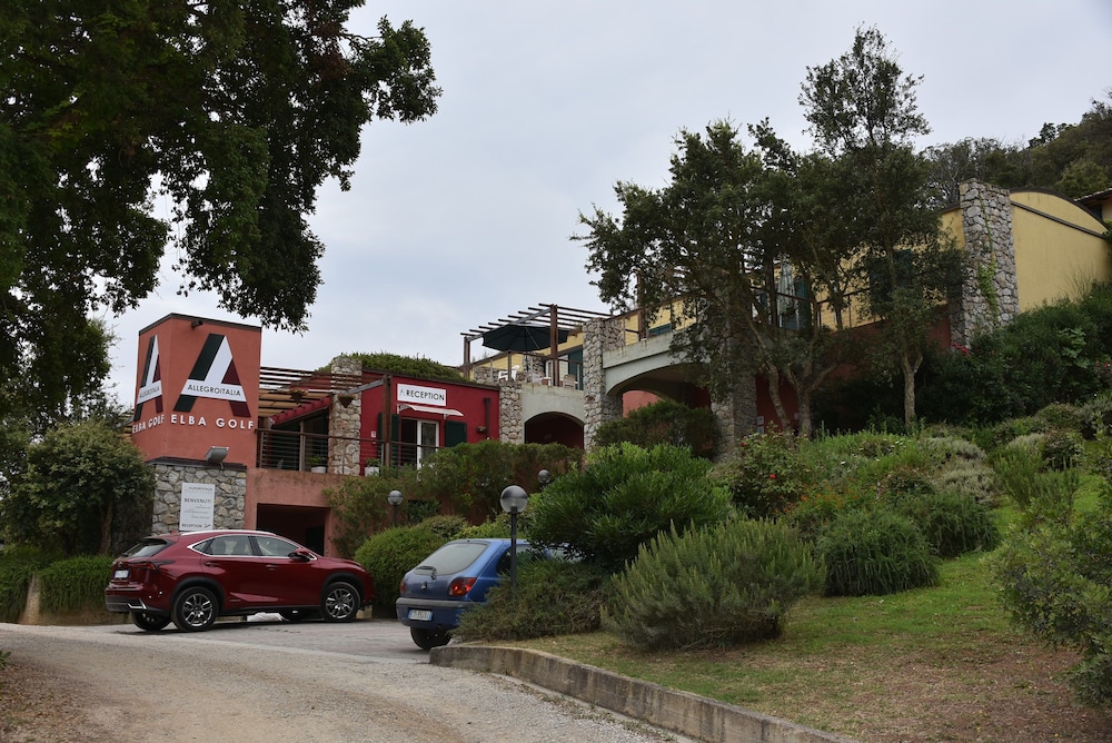Elba Golf Apartments 49/62