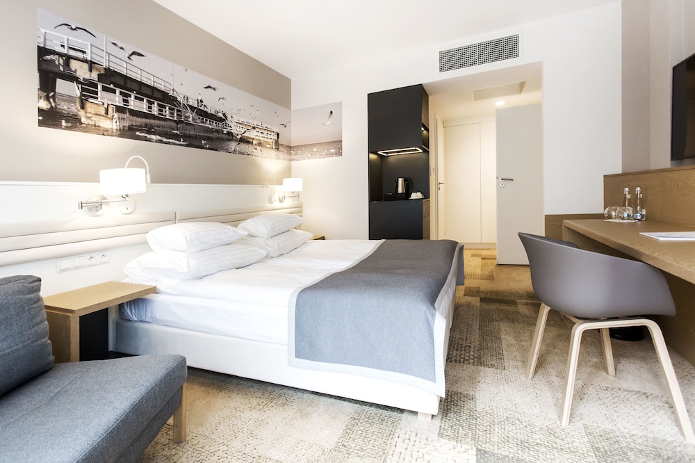 Hotel Platan 9/66