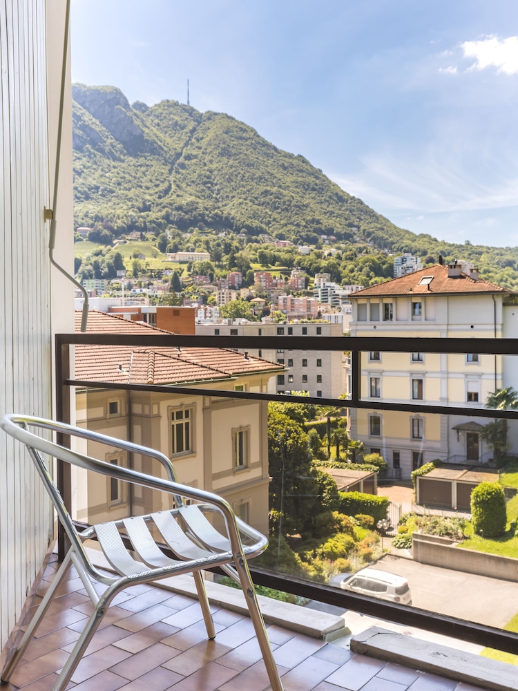 Hotel Delfino 5/57