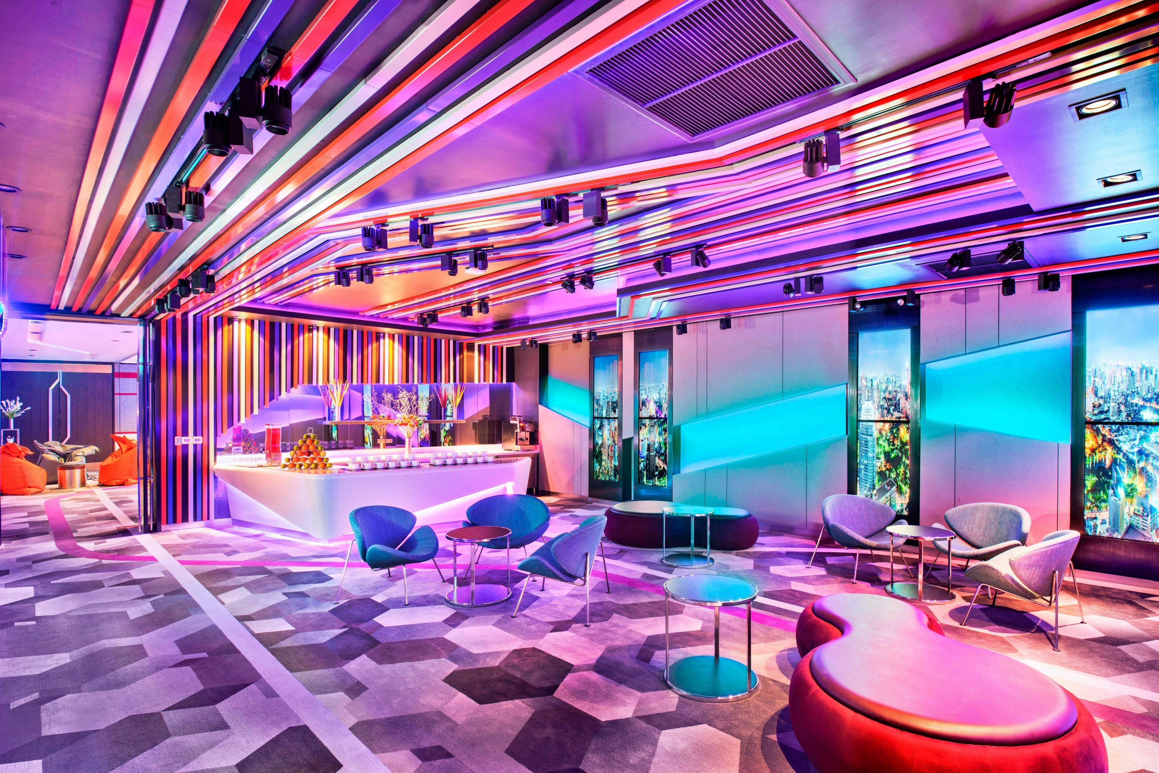 Aloft Bangkok Sukhumvit 11 17/20