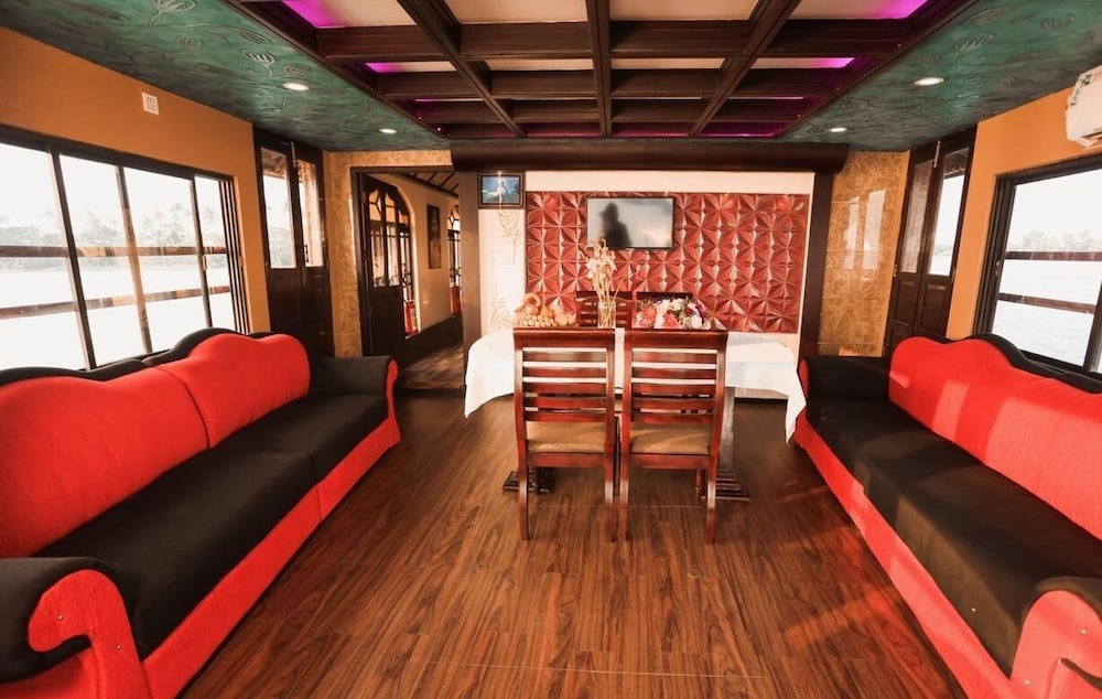 COSY HOUSEBOATS 36/50