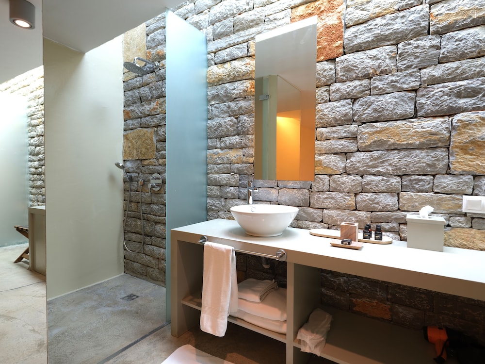 Bella Sombra Hotel 32/33