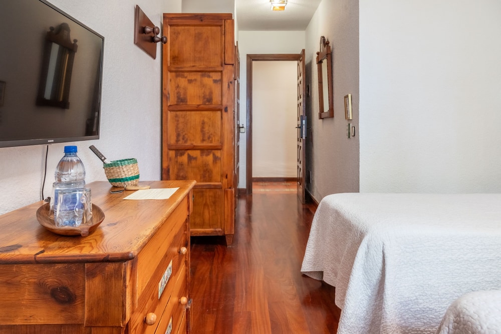 غرفة بسرير كوين، Hotel Rural El Refugio 6/10