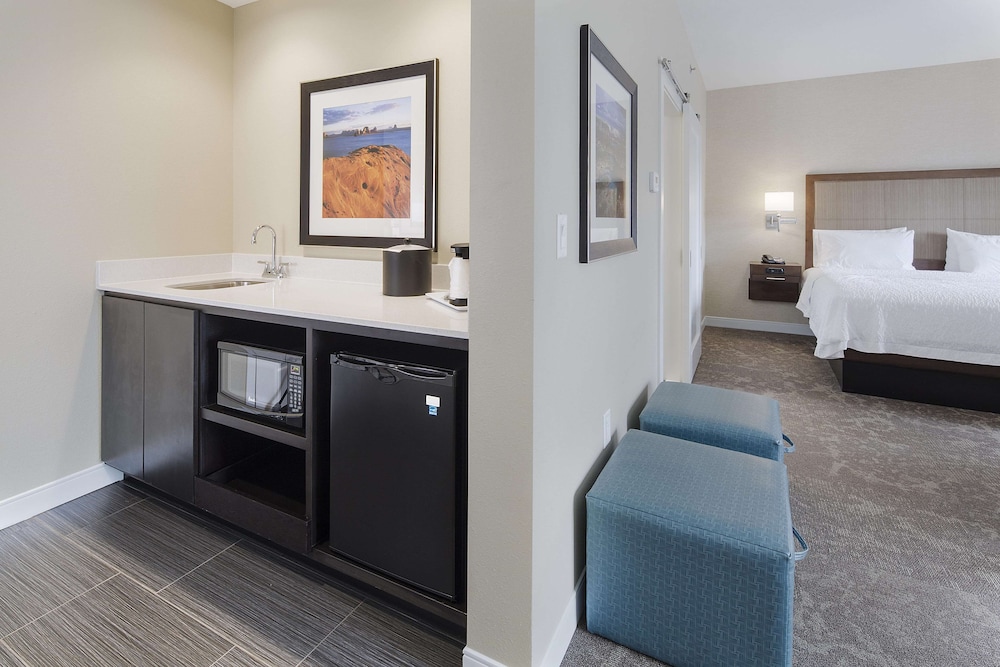 Hampton Inn Suites Page Lake Powell 15/42