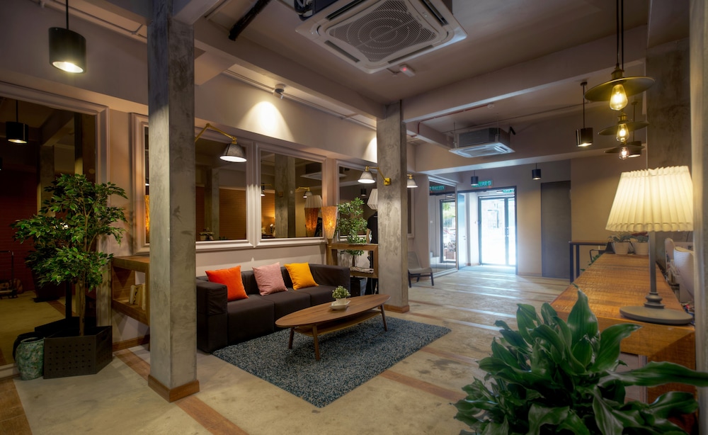 Hotel Twenty 8B 32/40
