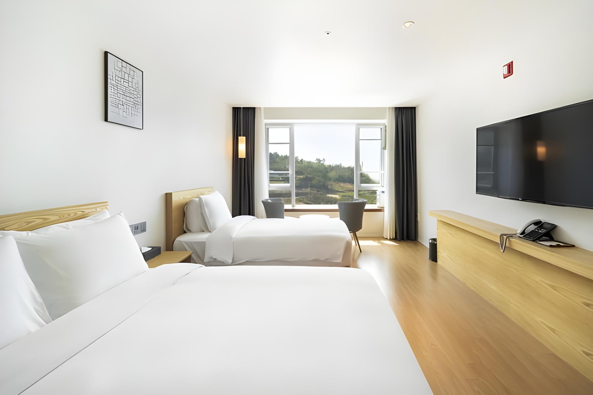 Land, Mountain, Standard, Twin Beds, Pool Access