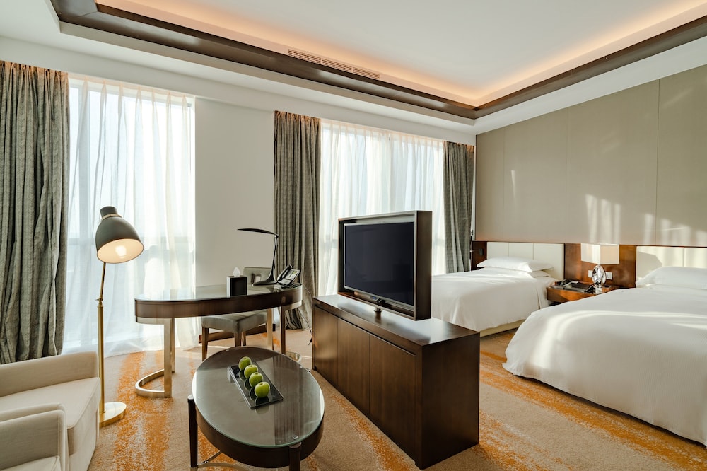 Johari Rotana 8/66
