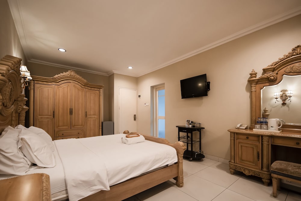 Suite, King Bed