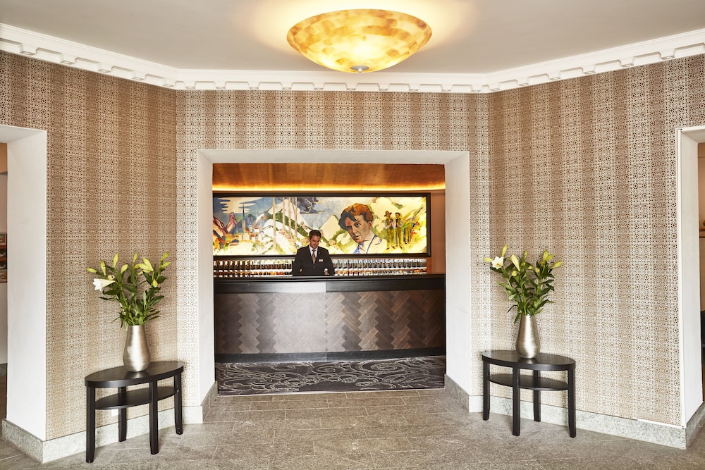 Steigenberger Grandhotel Belvedere 8/75