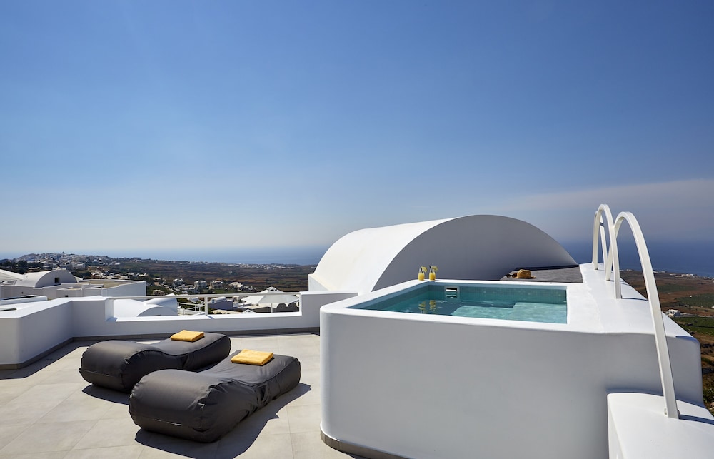 APERANTO SUITES 34/70