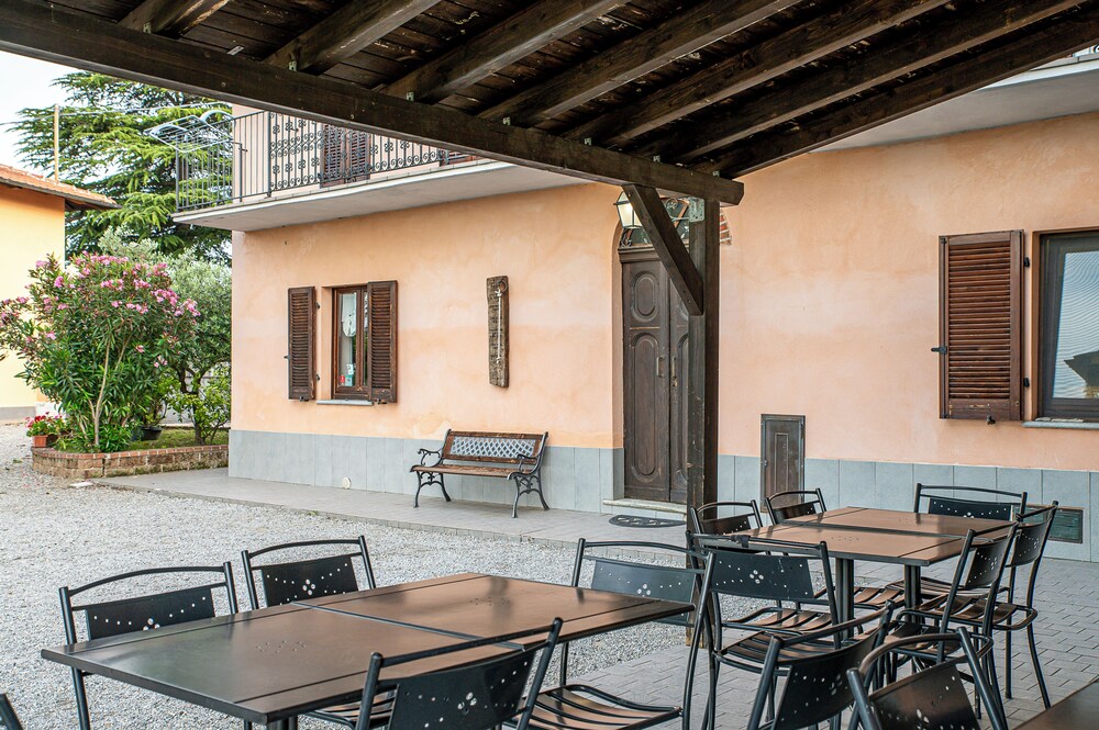 Agriturismo Cantine Bevione 53/62