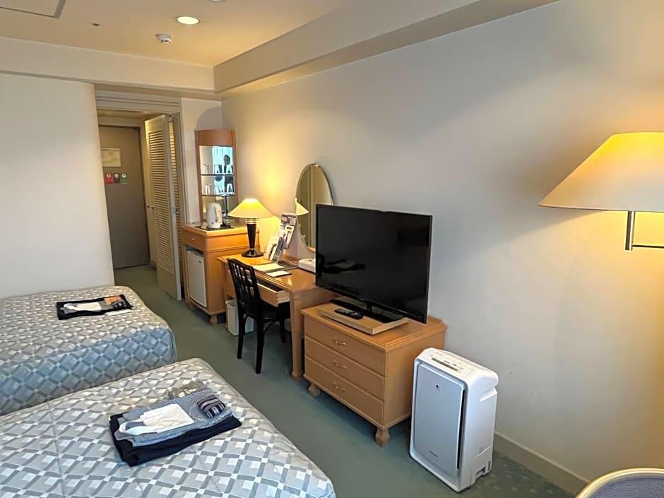 Jasmac Plaza Hotel 25/46