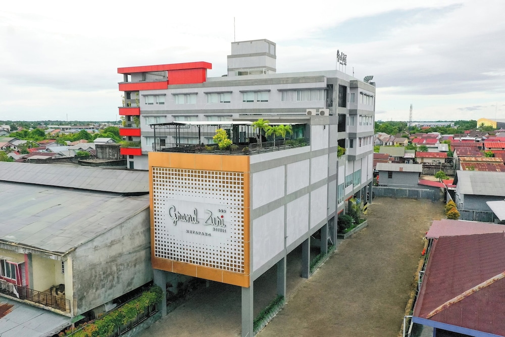 Grand Zuri Ketapang in KETAPANG