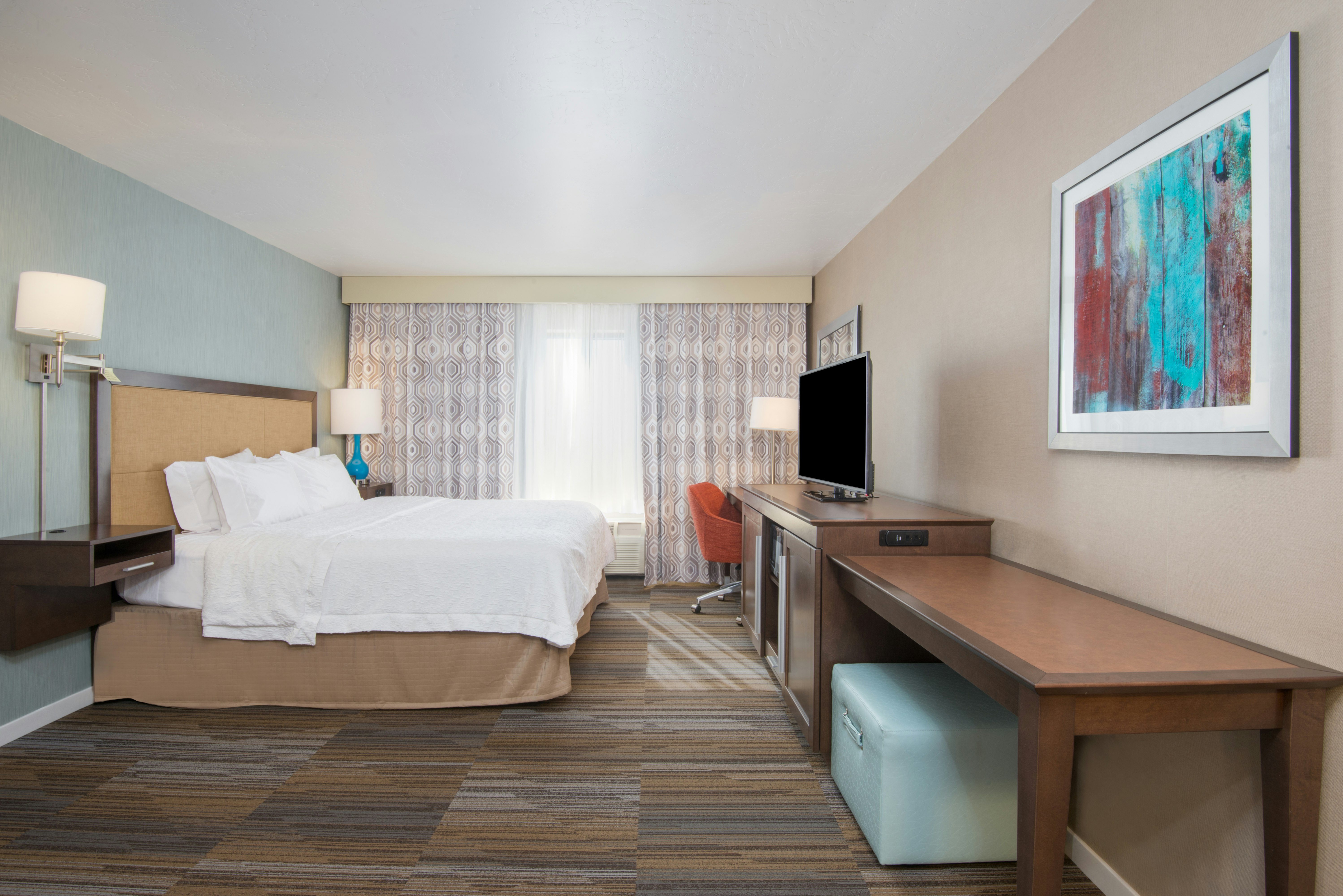 Suite, King Bed, Kitchen