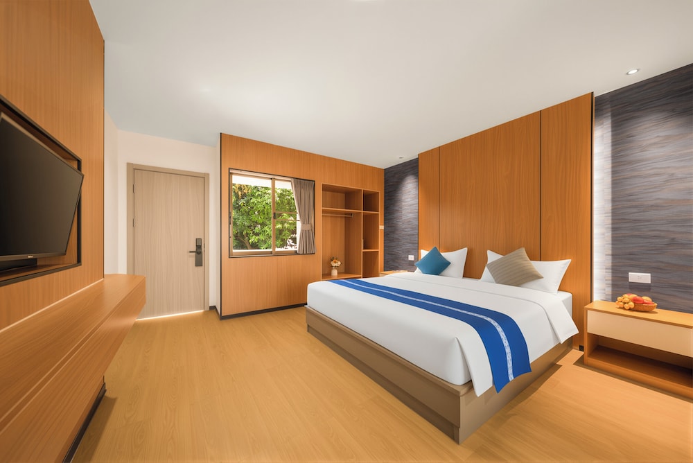 Selina Place 15/50