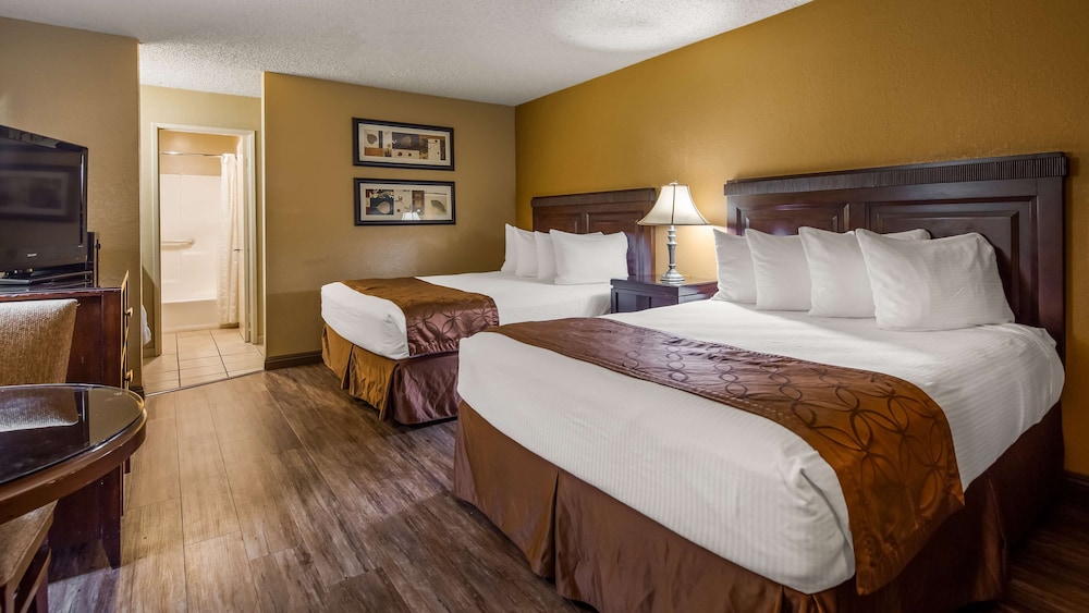 Empire Inn 20/43