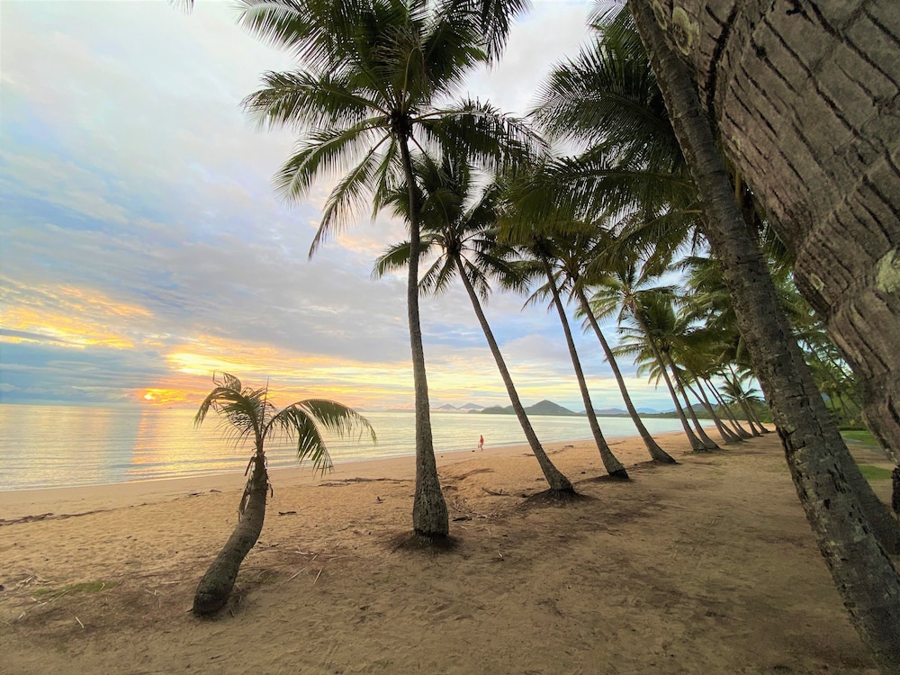 SANCTUARY PALM COVE 46/50
