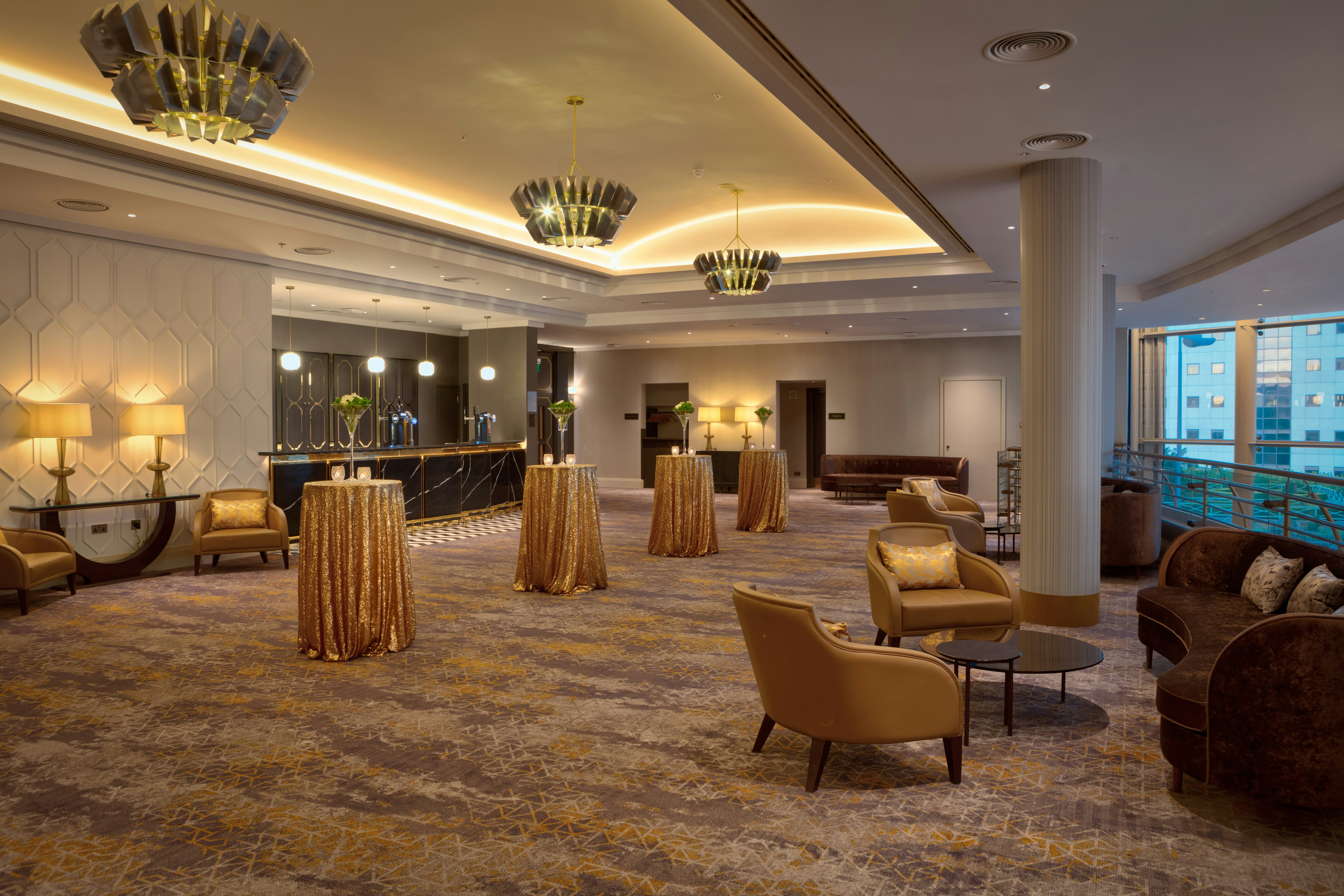 Hilton Belfast 33/75